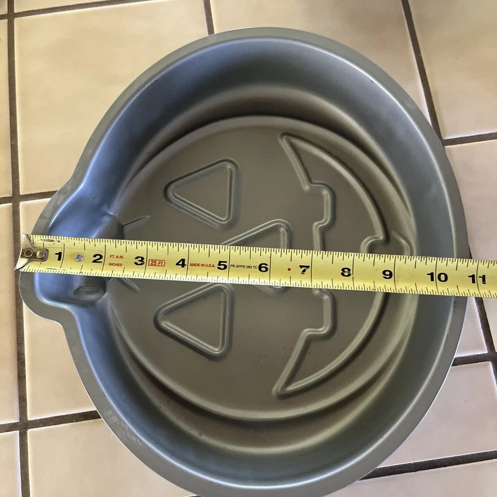 Jack-o-Lantern ‎ Coated Gray Aluminum Cake Pan Halloween Pumpkin